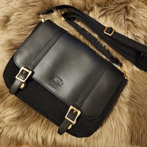 Herschel Orion Retreat Crossbody - Black